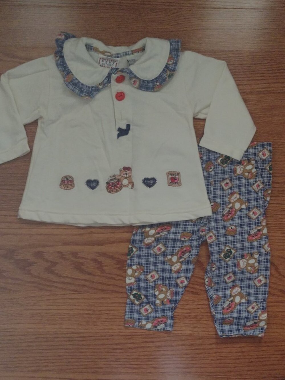 18 Mos | Apple and Teddy Bear Themed Outfit | Baby Gitano